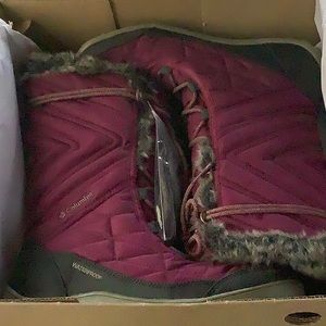 Columbia Minx Mid lll size 10